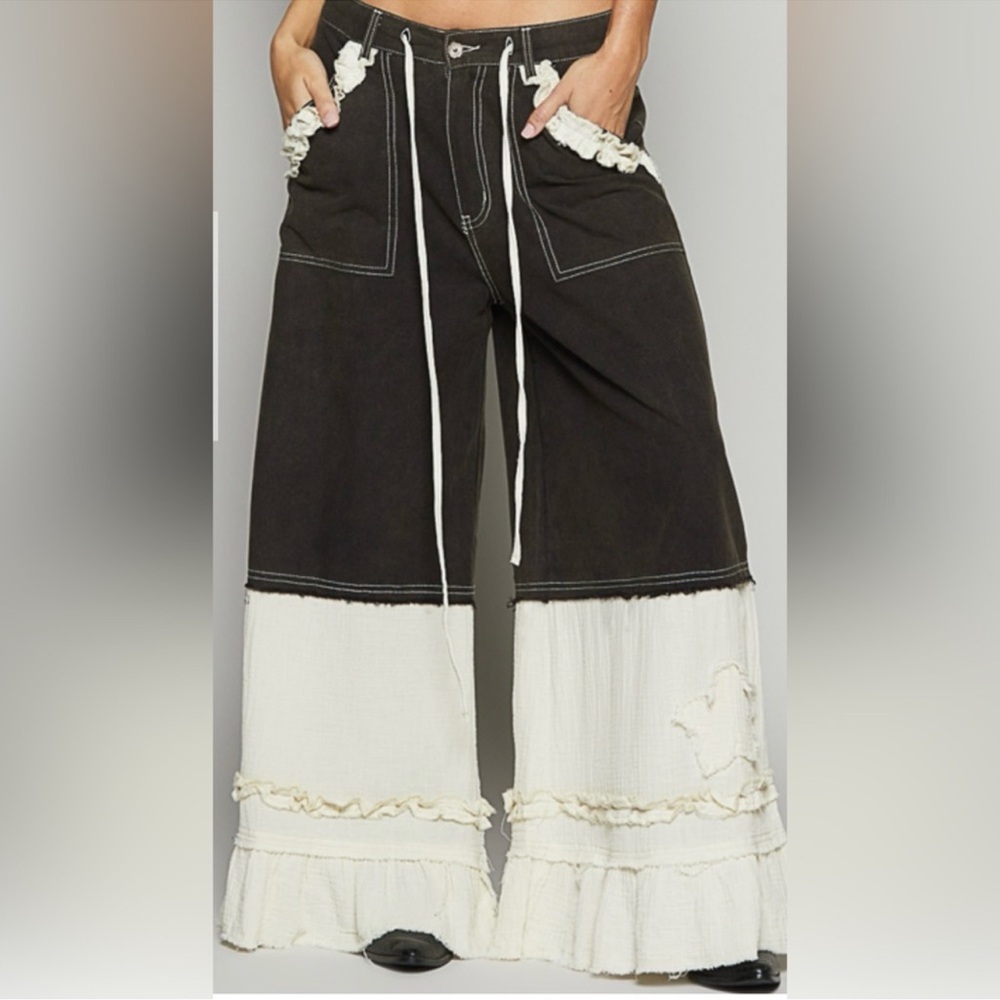 POL Two-Tone Wide Leg Pants in Black and Cream